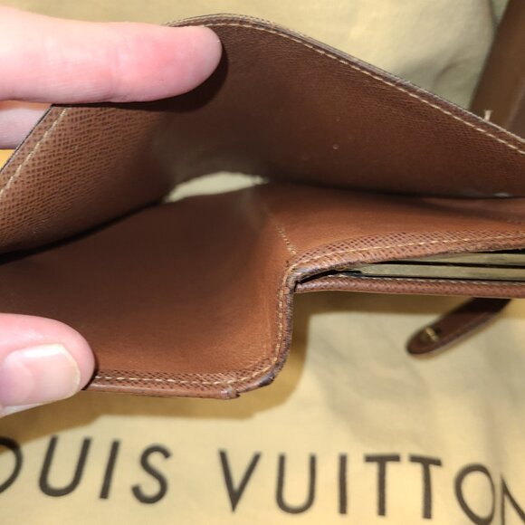 Louis Vuitton Monogram Portefeuille Viennois Kiss Lock Purse Wallet GUC 2009 - Picture 4 of 11